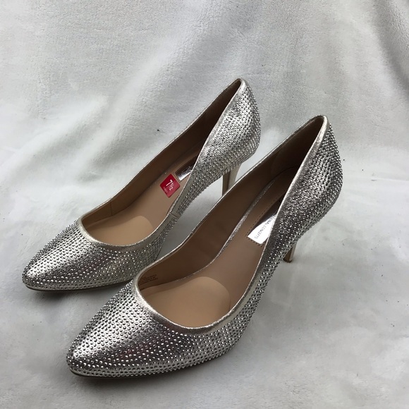 🆕 INC Rhinestone Pointed toe pumps gold 7.5M - Picture 3 of 8